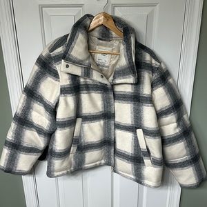 Puffer jacket plaid cropped